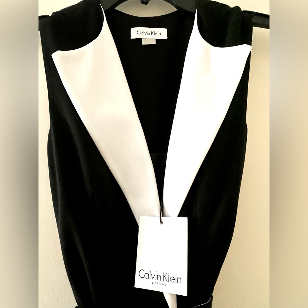 Calvin Klein wrap dress. 2P
